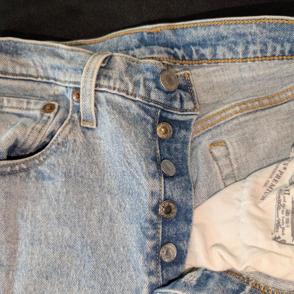 LEVI's 501S (SKINNY); Button Fly; W27 x L32; Exc. Pre-Owned Condition! - Picture 7 of 13